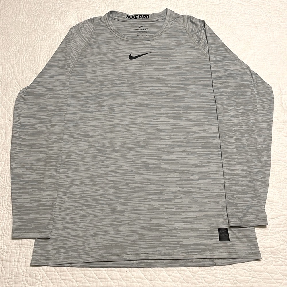 Nike Pro Men's Dri-FIT Slim Fit Long-Sleeve Top, XL